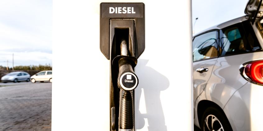 Diesel jeszcze nigdy nie był tak drogi. Cena przekroczyła 8,20 zł za litr