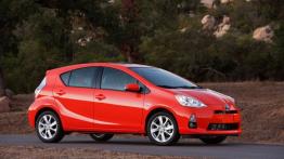 Toyota Prius C - prawy bok