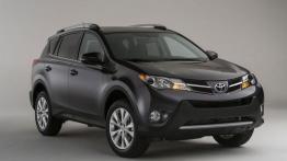 Toyota RAV4 IV - przód - reflektory włączone