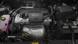 Toyota RAV4 IV - silnik