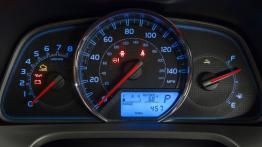 Toyota RAV4 IV - prędkościomierz