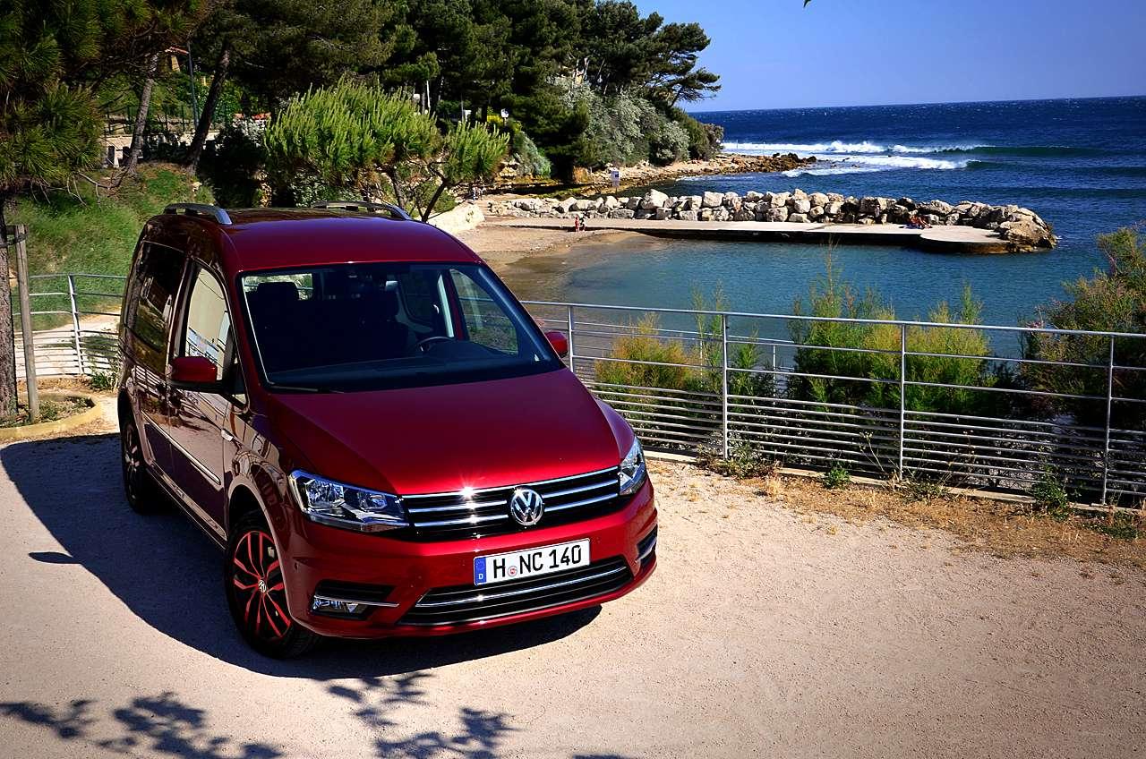 Volkswagen Caddy pracowniczy dress code • AutoCentrum.pl