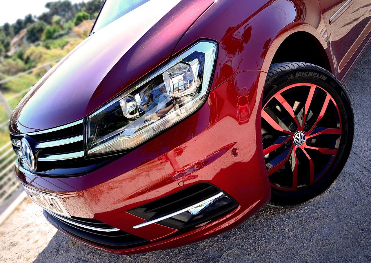 Volkswagen Caddy pracowniczy dress code • AutoCentrum.pl