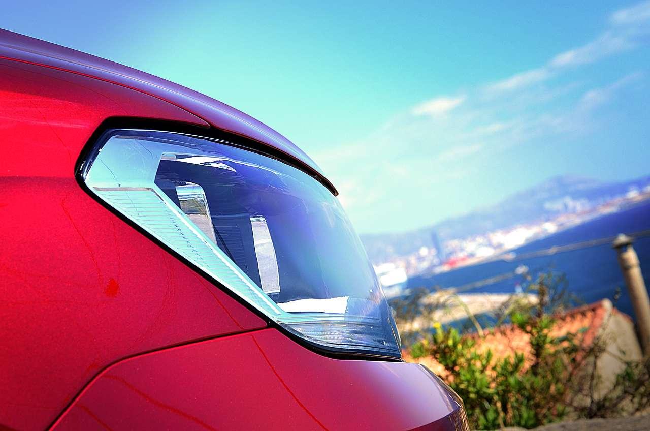 Volkswagen Caddy pracowniczy dress code • AutoCentrum.pl