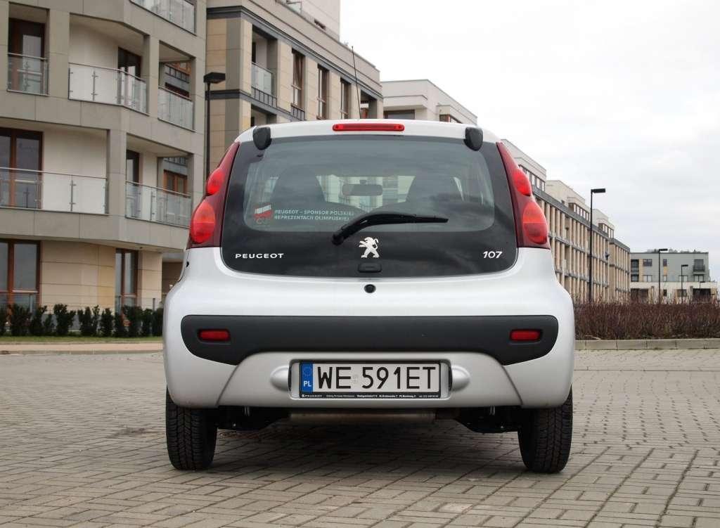 Peugeot 107 wiecznie młody pogromca miasta • AutoCentrum.pl