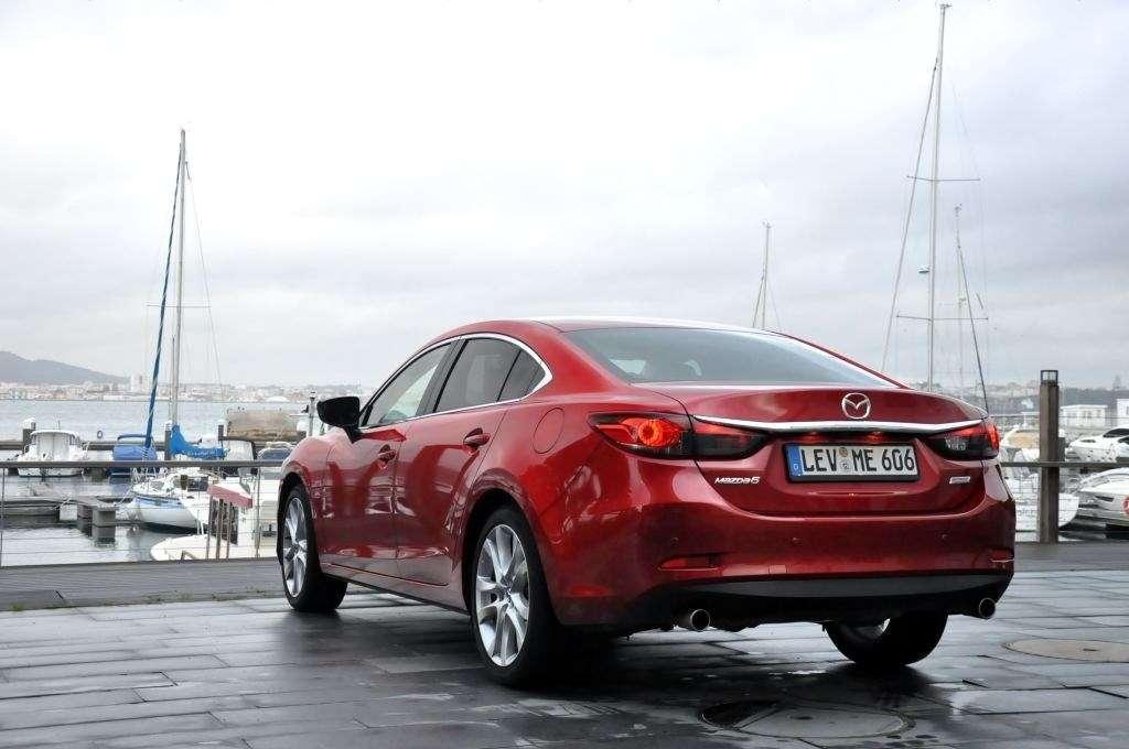 Nowa Mazda 6 miłość od pierwszego jeżdżenia • AutoCentrum.pl