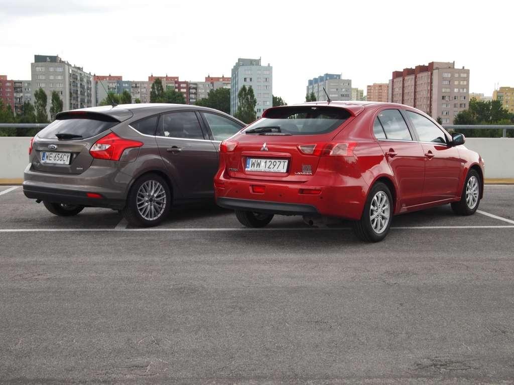 Ford Focus Vs Mitsubishi Lancer Kompaktowe hatchbacki: Ford Focus 1.0 EcoBoost vs Mitsubishi Lancer