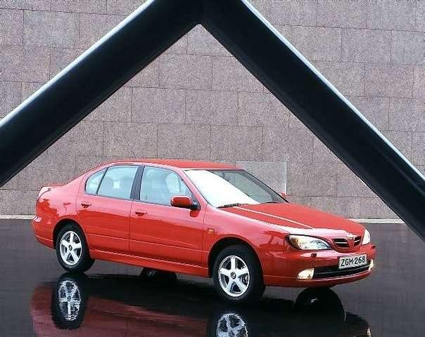 nissan-primera-p11-1996-2002-mocne-i-s-abe-strony-modelu