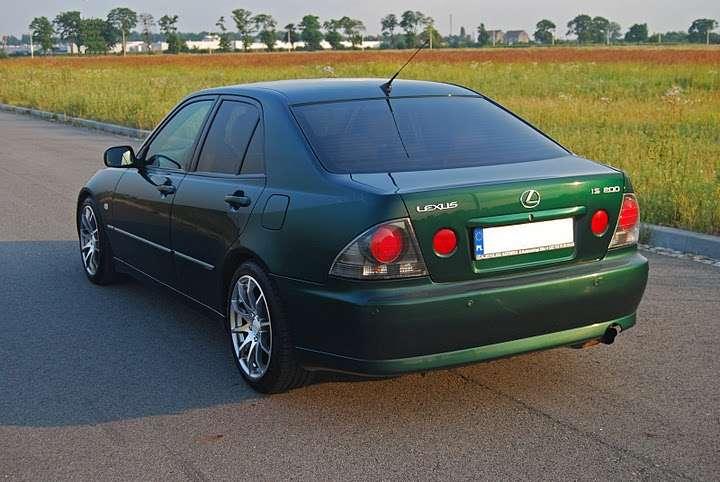 Japońskie BMW Lexus IS (19992005) • AutoCentrum.pl