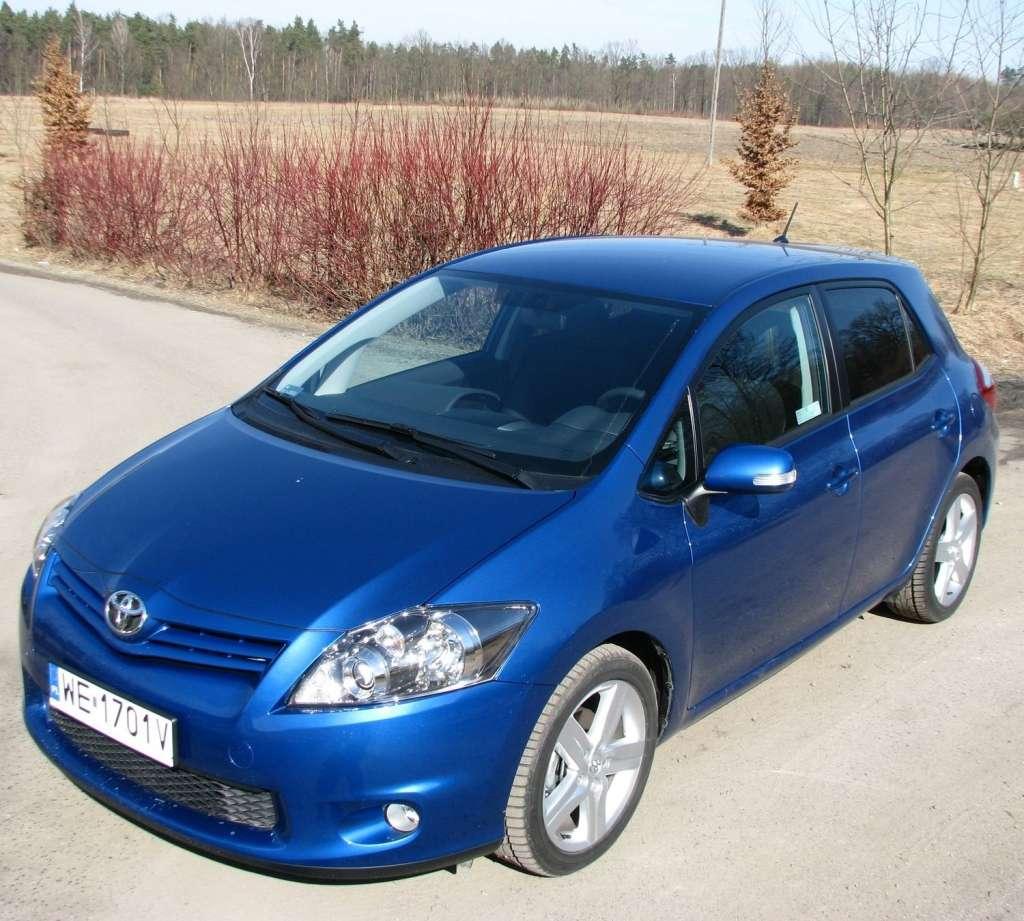 Toyota Auris 1,6 Valvematic Klasa średnia • AutoCentrum.pl