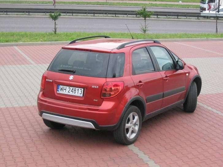 Suzuki Sx4 4Wd - Zminiaturyzowany Suv • Autocentrum.pl