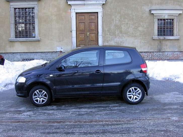 „Dorosły” wśród „maluchów” • AutoCentrum.pl