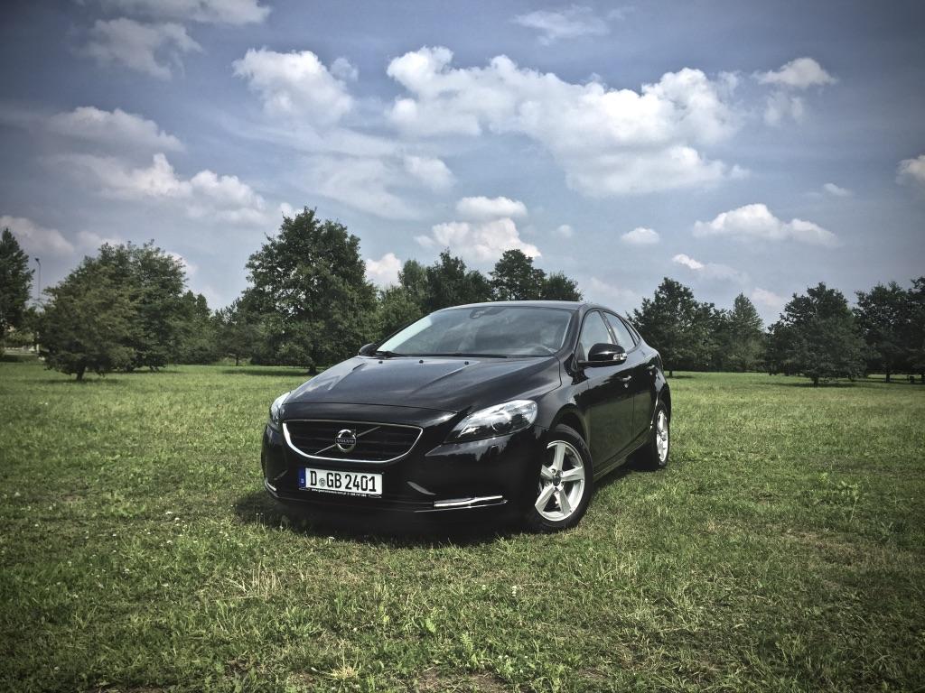Volvo V40 – koniec z linijką