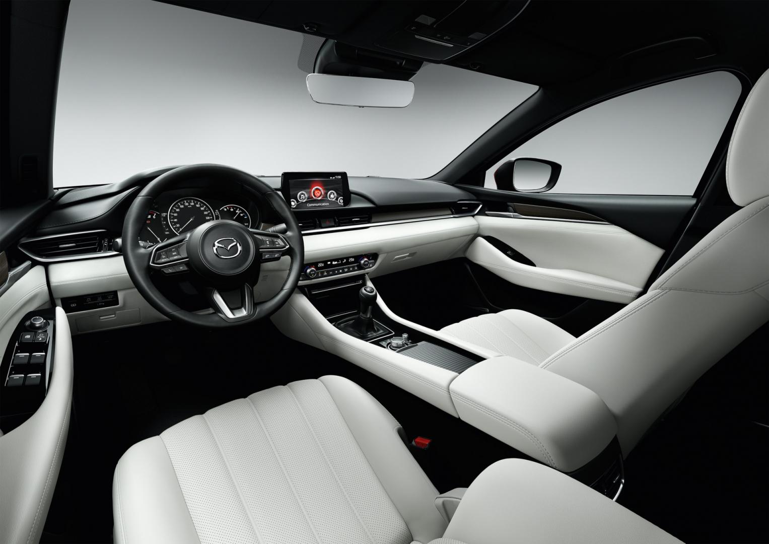Nie oceniaj po okładce nowa Mazda 6 • AutoCentrum.pl