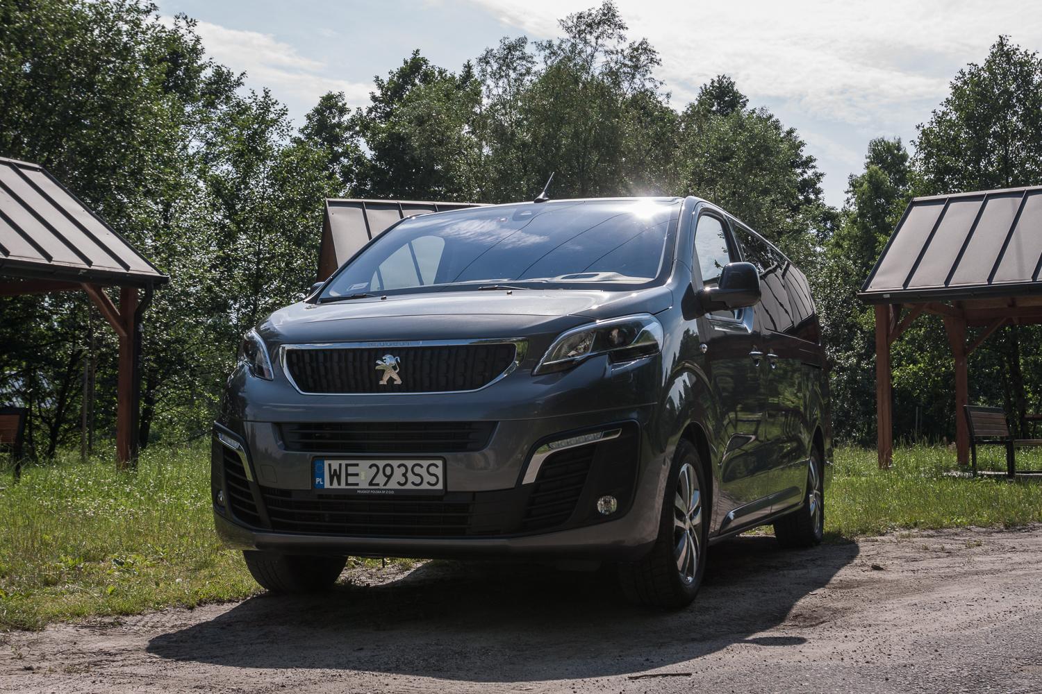 Rodzinny samochód dla VIPów Peugeot Traveller Business