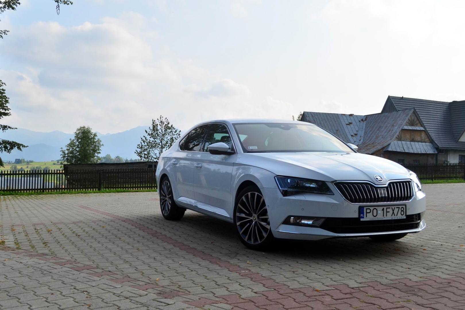 Skoda Superb Za Prawie 200 Tys Zl Plusy I Minusy Wersji Full Wypas Autocentrum Pl