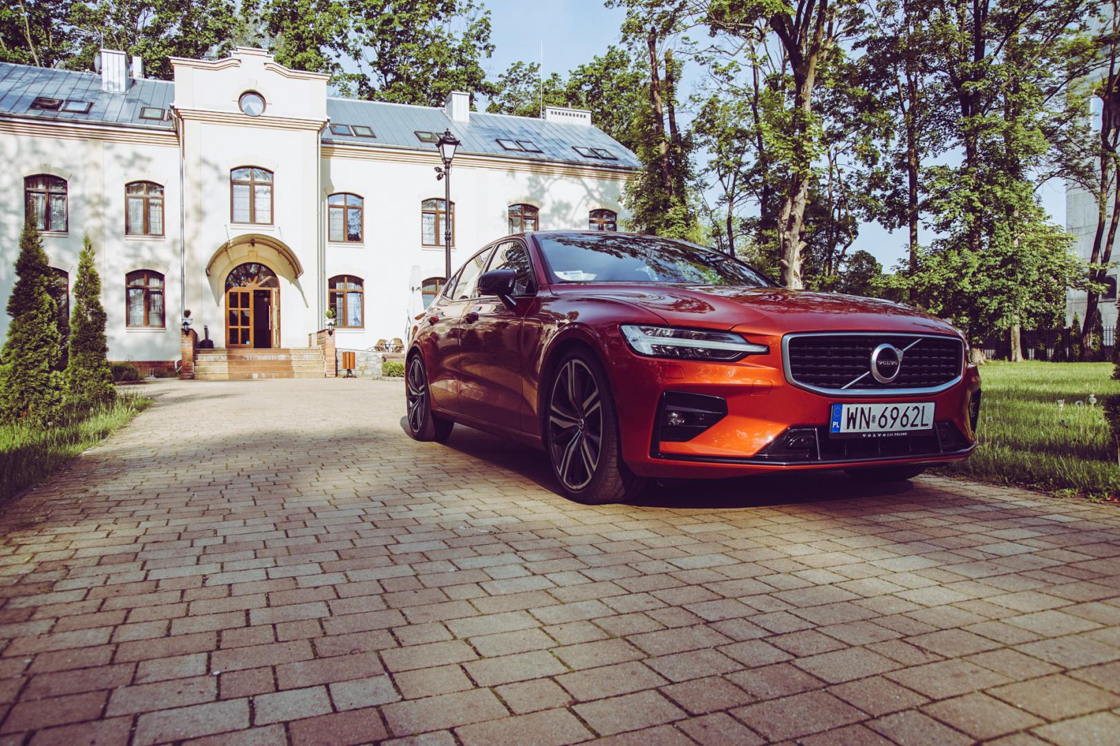 Volvo S60 sport po szwedzku • AutoCentrum.pl