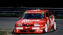 Alfa Romeo 155 - ostatnia kanciasta Alfa