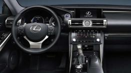 Lexus IS - wbrew tradycji i utartym stereotypom