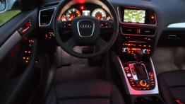 Audi Q5 2.0 TDI S-Tronic - ladies first?