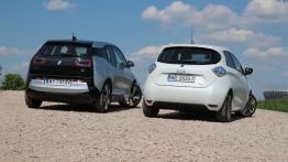 BMW i3 vs Renault Zoe - elektryzują miasto