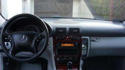 Prymus Spod Znaku Gwiazdy Mercedes Klasy C 2000 2007 Autocentrum Pl
