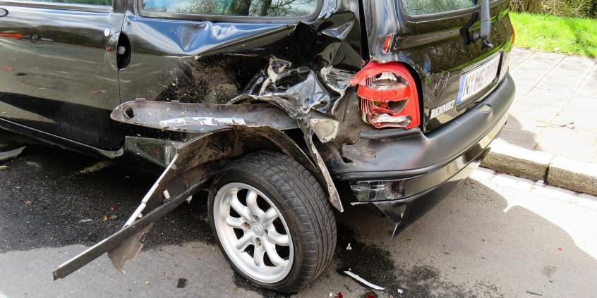 Wypadek samochodowy co robić? • AutoCentrum.pl