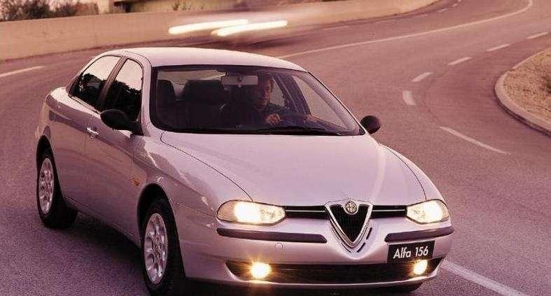 Alfa Romeo 156 - potomek nowej ery
