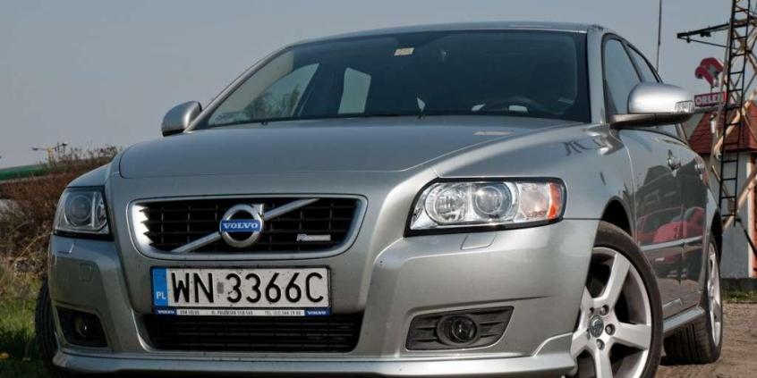 Baby Kombi - Volvo V50 R-Design • Autocentrum.pl