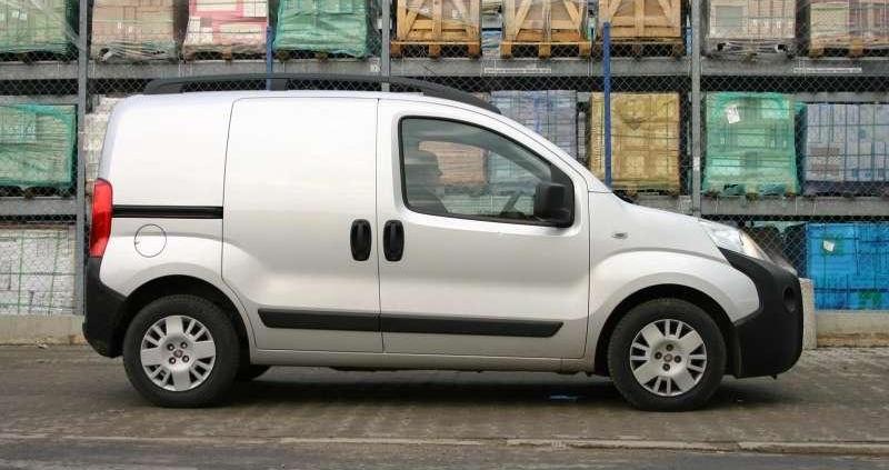 Sprytne dostawczaki - Fiat Fiorino vs Dacia Logan