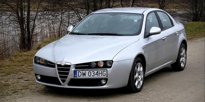 Alfa Romeo 159 Włochy górą • AutoCentrum.pl