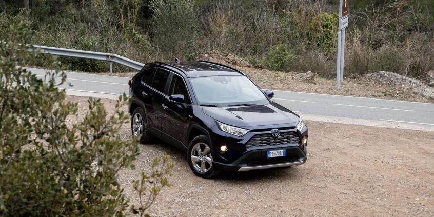 Po 25 latach zrobili to tak, jak trzeba! Nowa Toyota RAV4