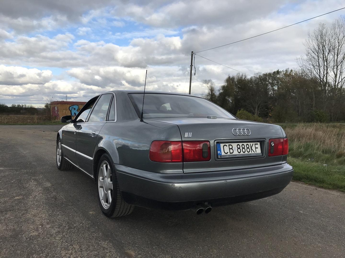 Audi S8 D2 wręcz (nie)komfortowo • AutoCentrum.pl