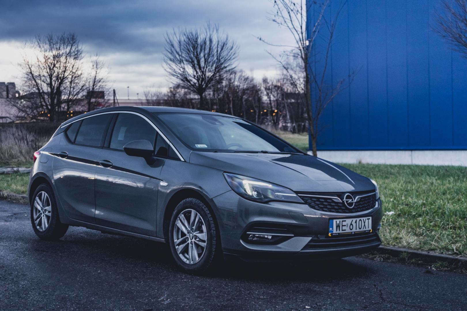 Opel astra turbo седан