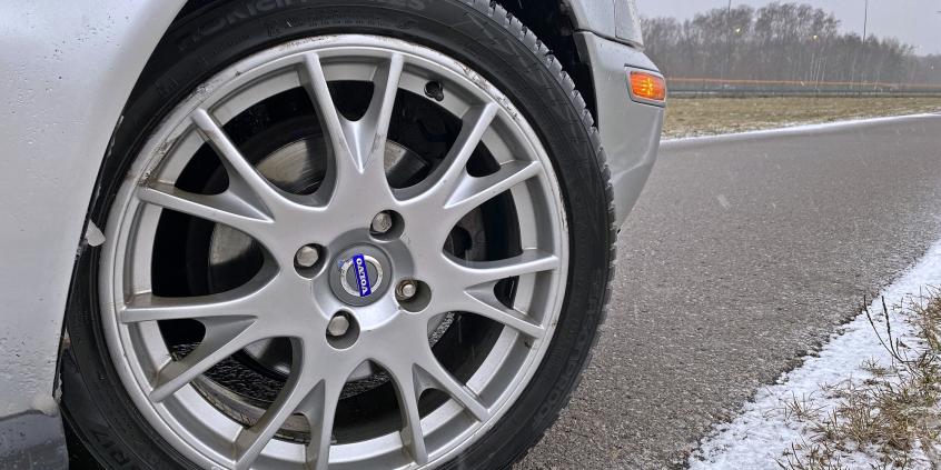 Ranking opon całorocznych Tire Revievs 2022 (225/45 R17) do samochodów kompaktowych