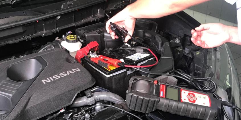 Jak długo ładować akumulator?