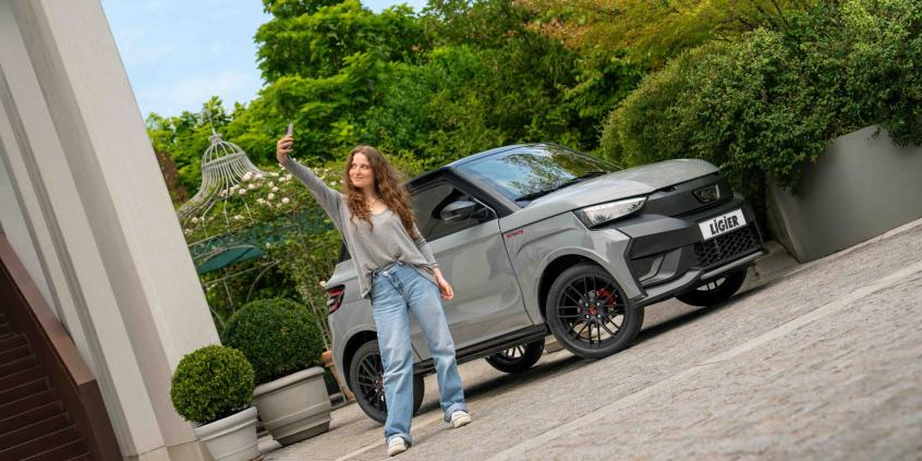 Mobilność dla młodzieży - ile kosztuje prawo jazdy, składka OC. Samochody bez prawa jazdy - lista