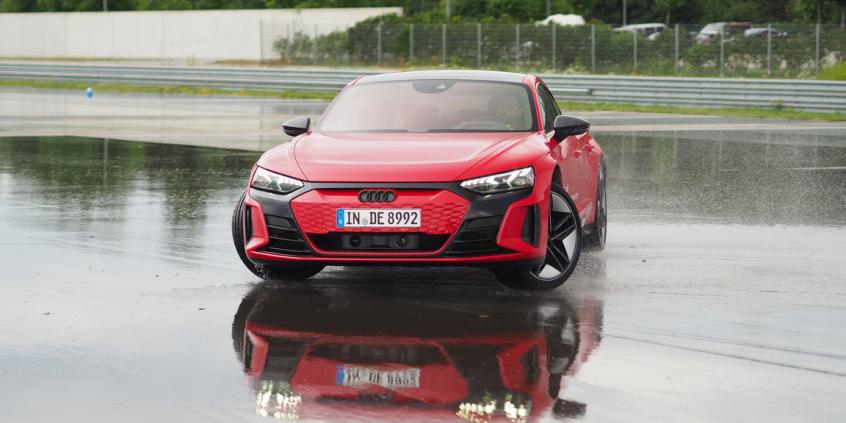 Elektryfikacja sportu. Nowe Audi RS, BMW M i Mercedes AMG EV. Co wiemy o hipersamochodach?