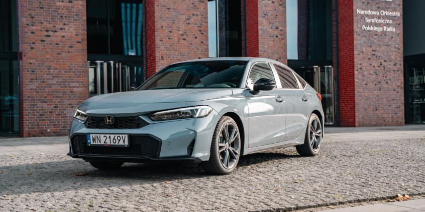 Honda Civic e:HEV Sport udowadnia, iż hybryda też potrafi cieszyć. To wyjątkowe połączenie
