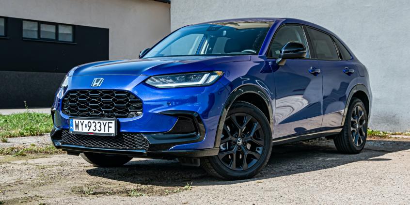 Porównanie: Toyota Corolla Cross vs Honda ZR-V vs Nissan Qashqai. Japońskie hybrydy dla Kowalskiego