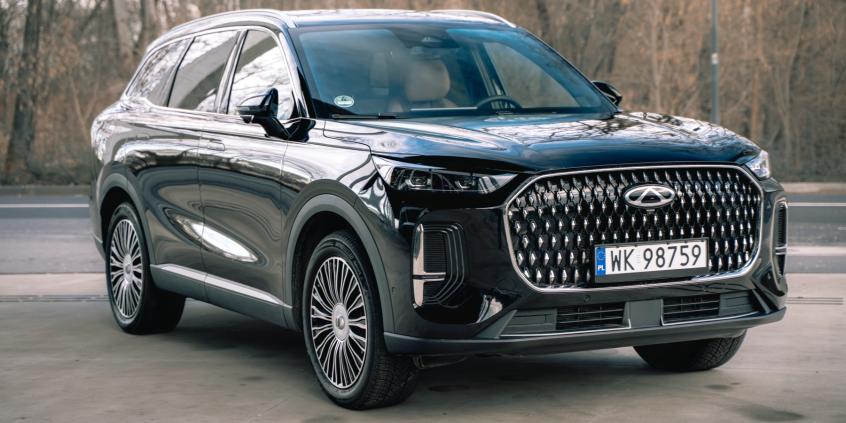 Chińska hybryda czy japońska? Chery Tiggo 9 vs Toyota RAV4 vs Mazda CX-80 vs Mitsubishi Outlander