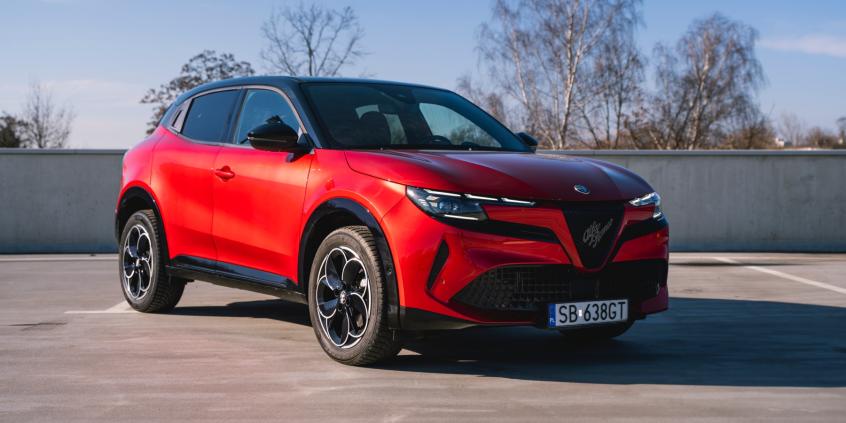 Alfa Romeo Junior Ibrida Q4 miała być wyjątkowa, a wyszło jak zawsze