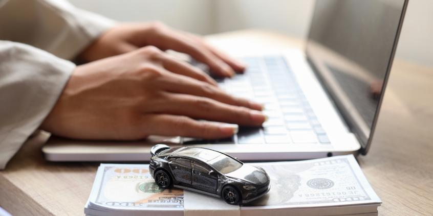 Platformy sprzedaży aut online 2026 – Otomoto vs AutoTrader vs Superauto: Gdzie kupić następny samochód?