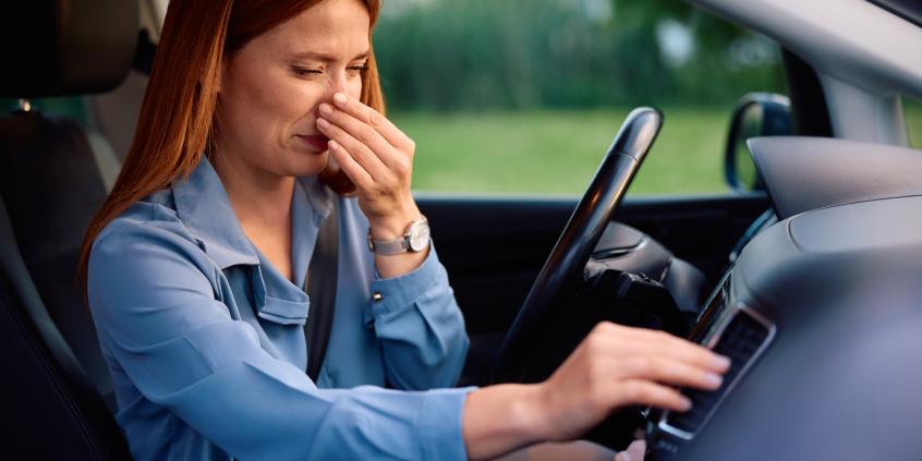 Alergie w samochodzie. Sprawdź, co musisz zrobić z wnętrzem auta wiosną