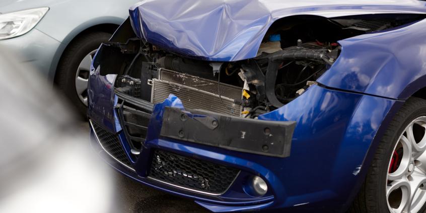 Stłuczka w garażu podziemnym. Jak postępować?