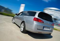 Porównanie Aut I Silników • Honda Accord Vii Kombi Vs Volvo V70 Ii • Dane Techniczne • Autocentrum.pl