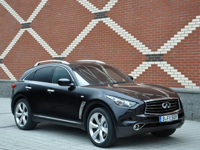 Infiniti FX II Crossover Facelifting