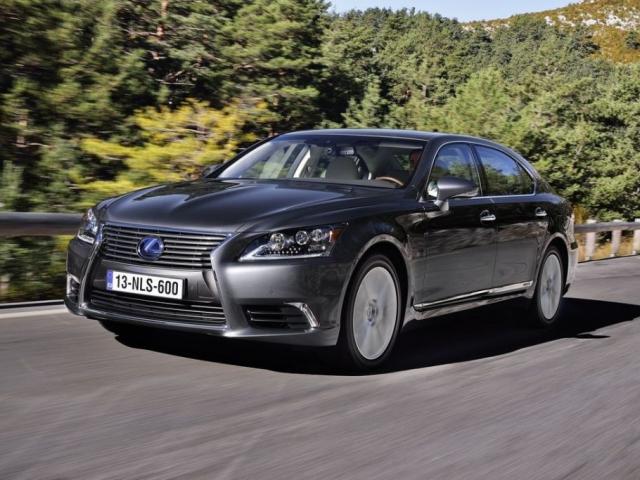 Lexus ls iv
