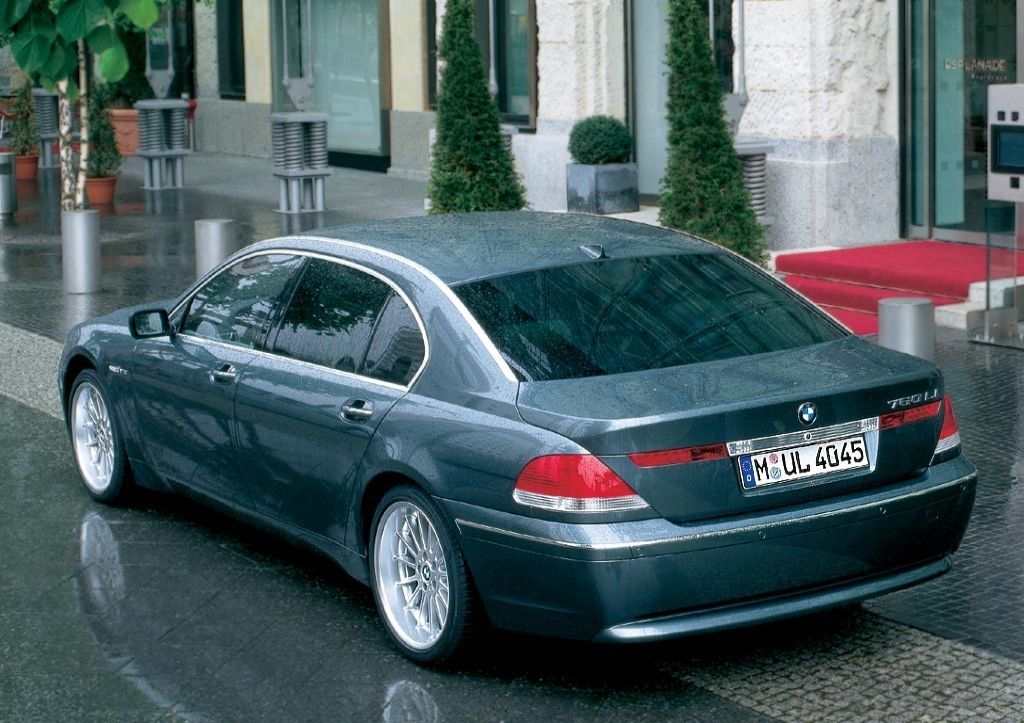 Бмв 750 е66