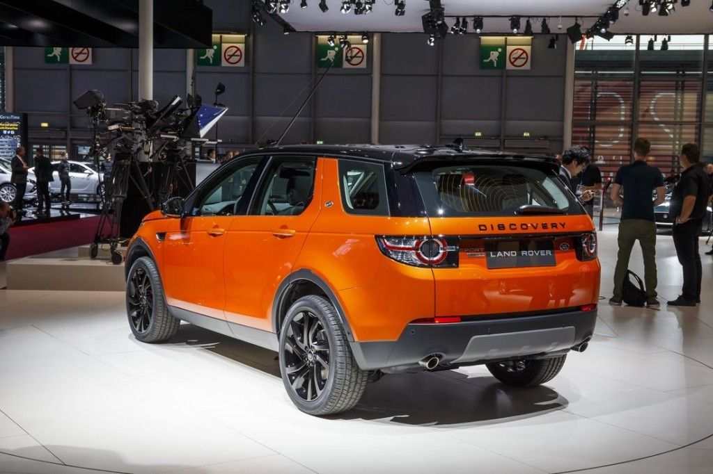 Land Rover Discovery Sport HSE Luxury w Paryżu Galerie